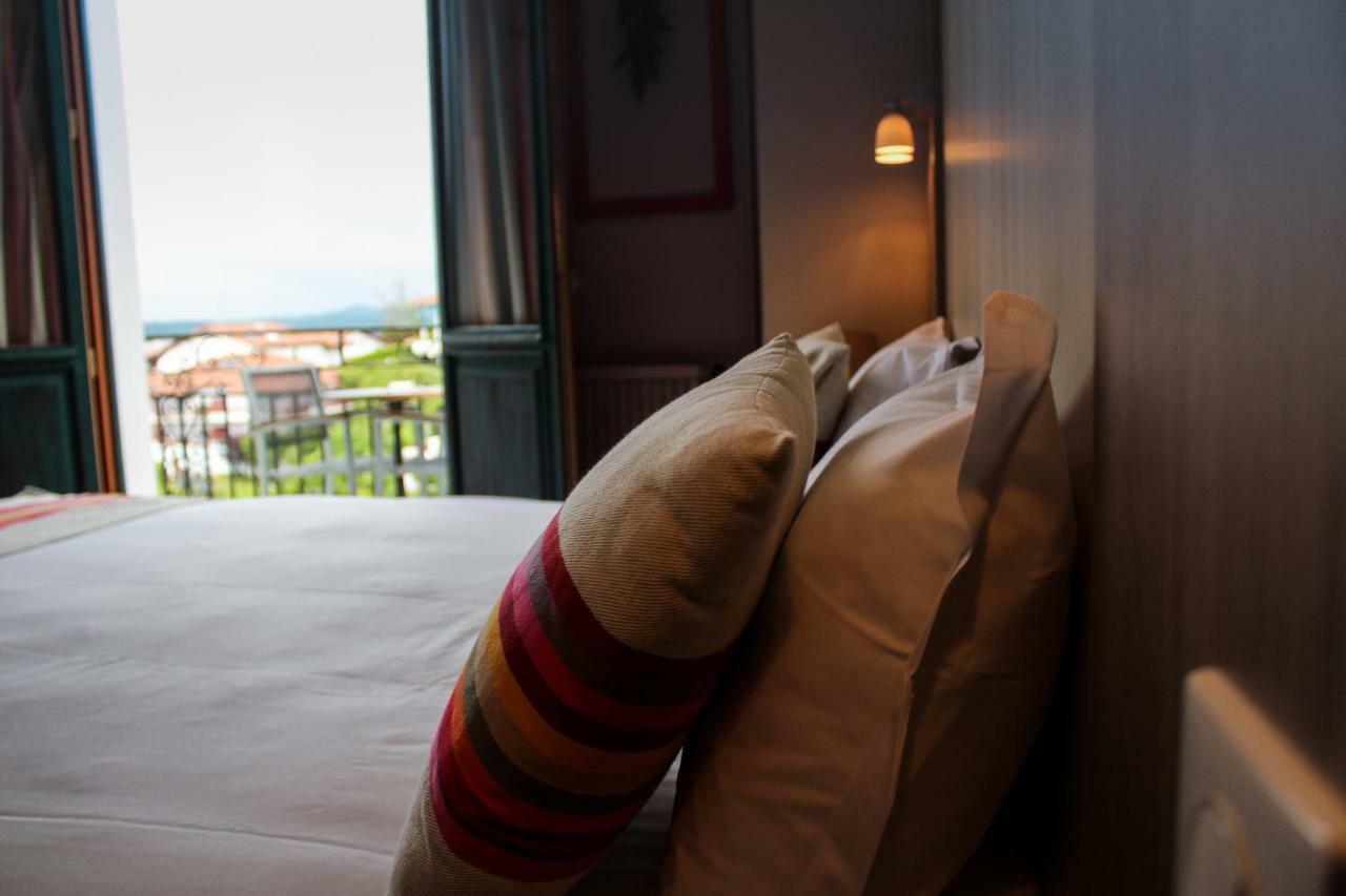 Hotel Agur Deneri Ciboure Esterno foto